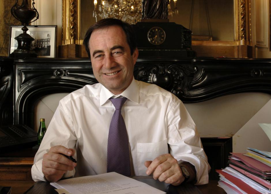 Hervé Schiavetti, maire d’Arles, solidaire des communes du département touchées par les incendies