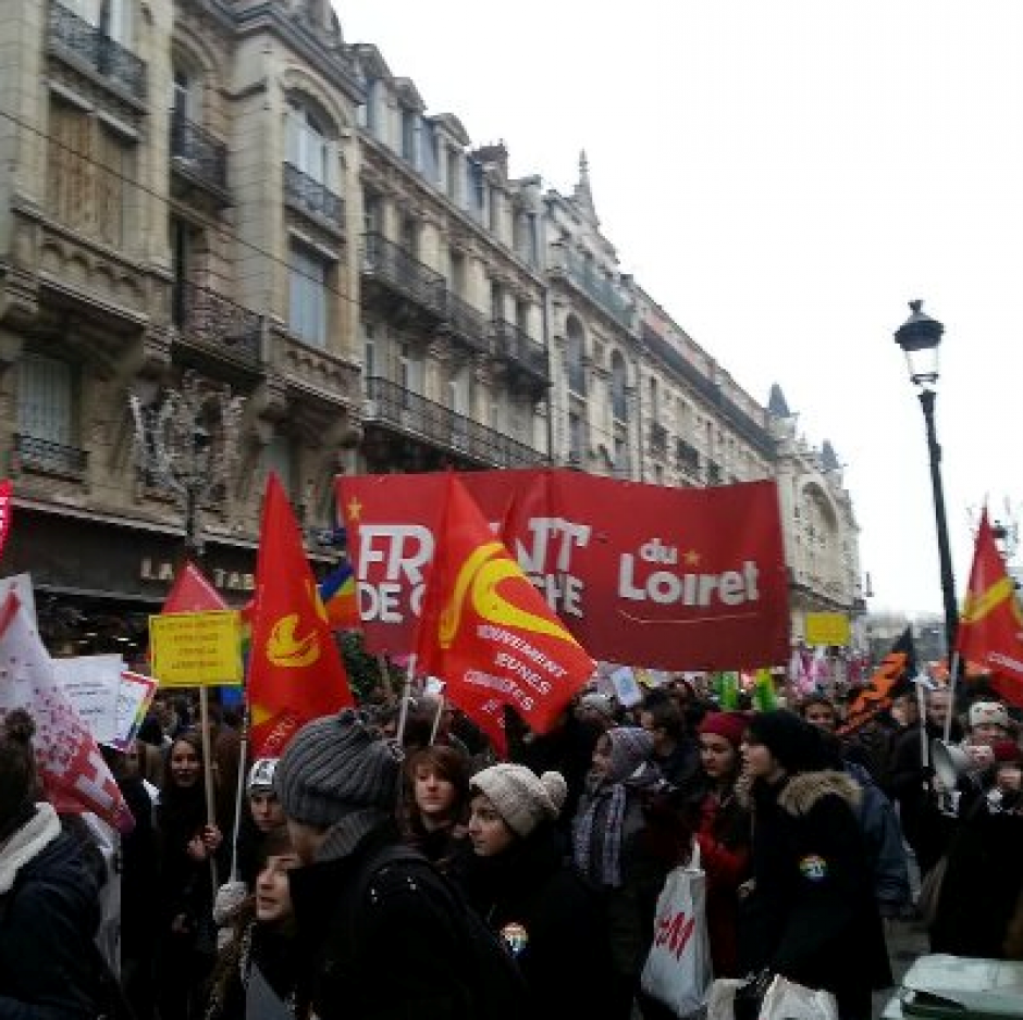 800 personnes se sont mobilisées dans les rues d'Orléans!!